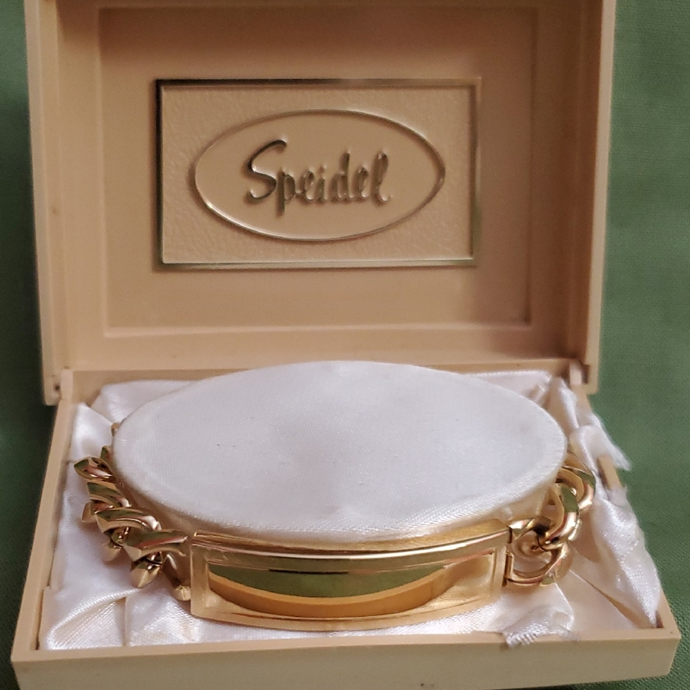 Speidel Gold-Tone Bracelet in Display Case
